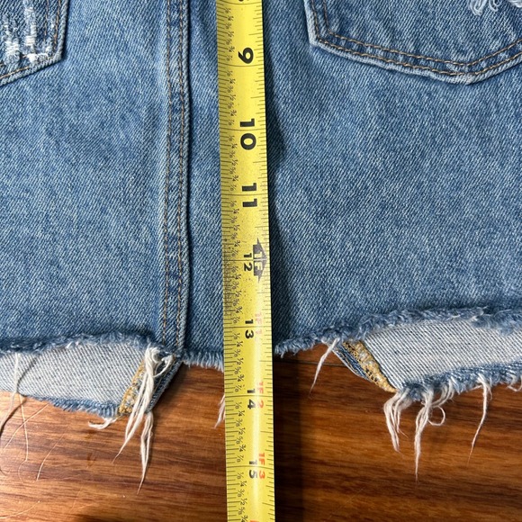 Zara Trafaluc super Distressed Denim Mini Skirt Light Wash Raw Hem Womens Medium - Picture 6 of 10